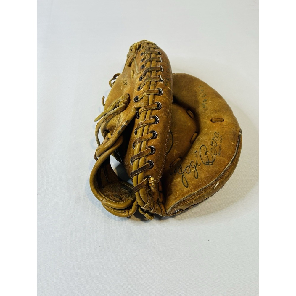 Vintage Spalding Catchers Mitt 42-7517 Yogi Berra Chrome Tanned Leather